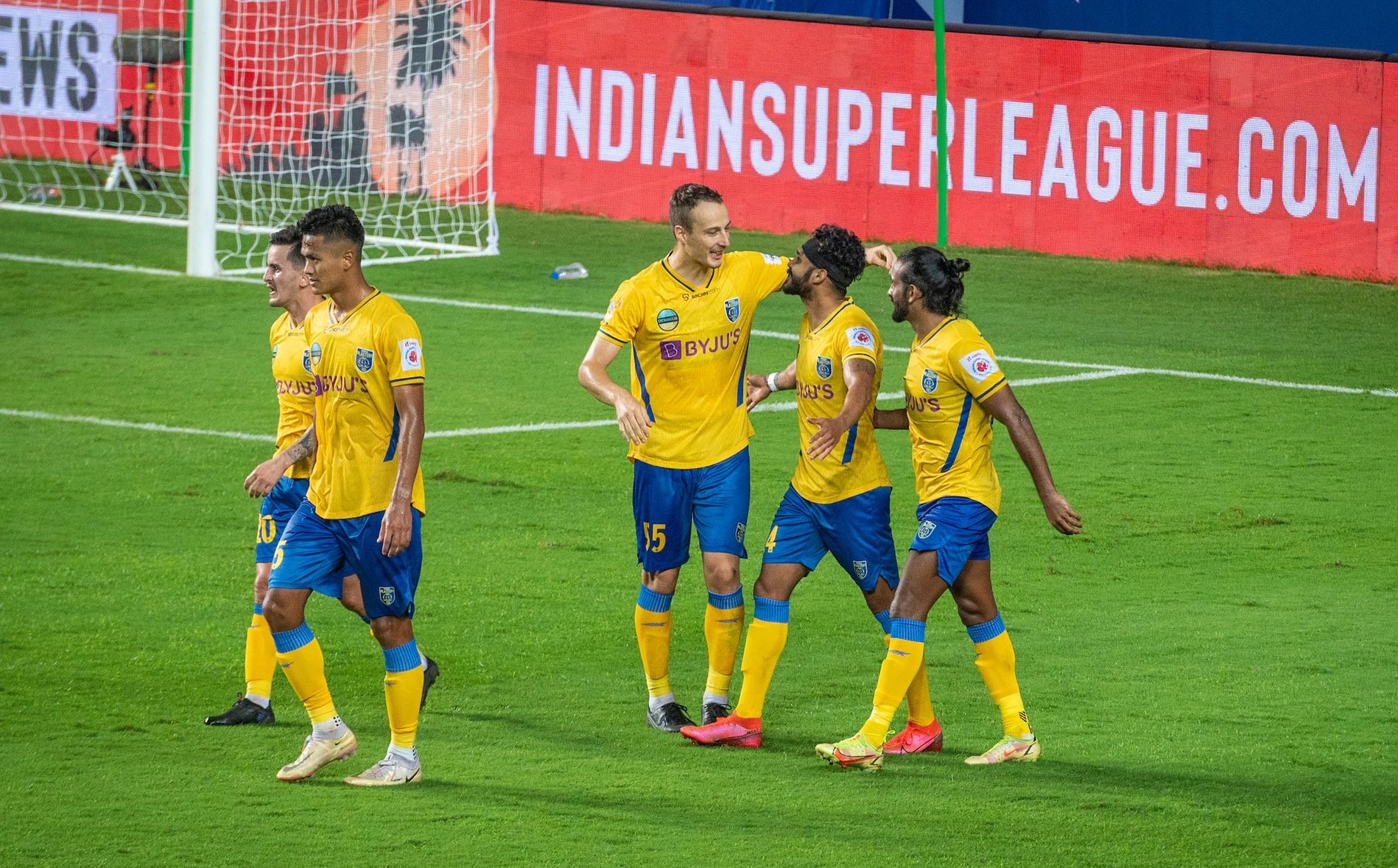 Kerala Blasters FC Defeated Mumbai City FC 3-0 In ISL 2021-22